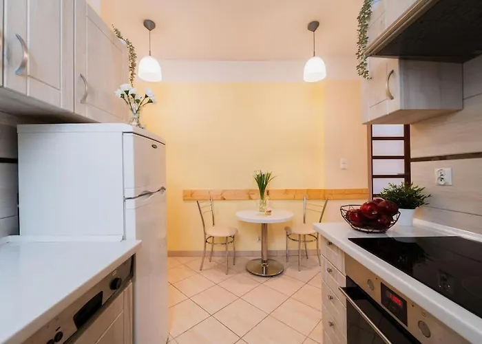 Market Square - Street Rynek 24 -2 *