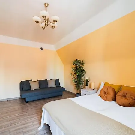 Market Square - Street Rynek 24 -2 Апартаменти *