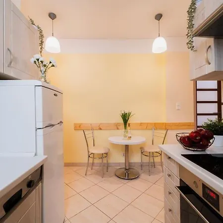 Market Square - Street Rynek 24 -2 *